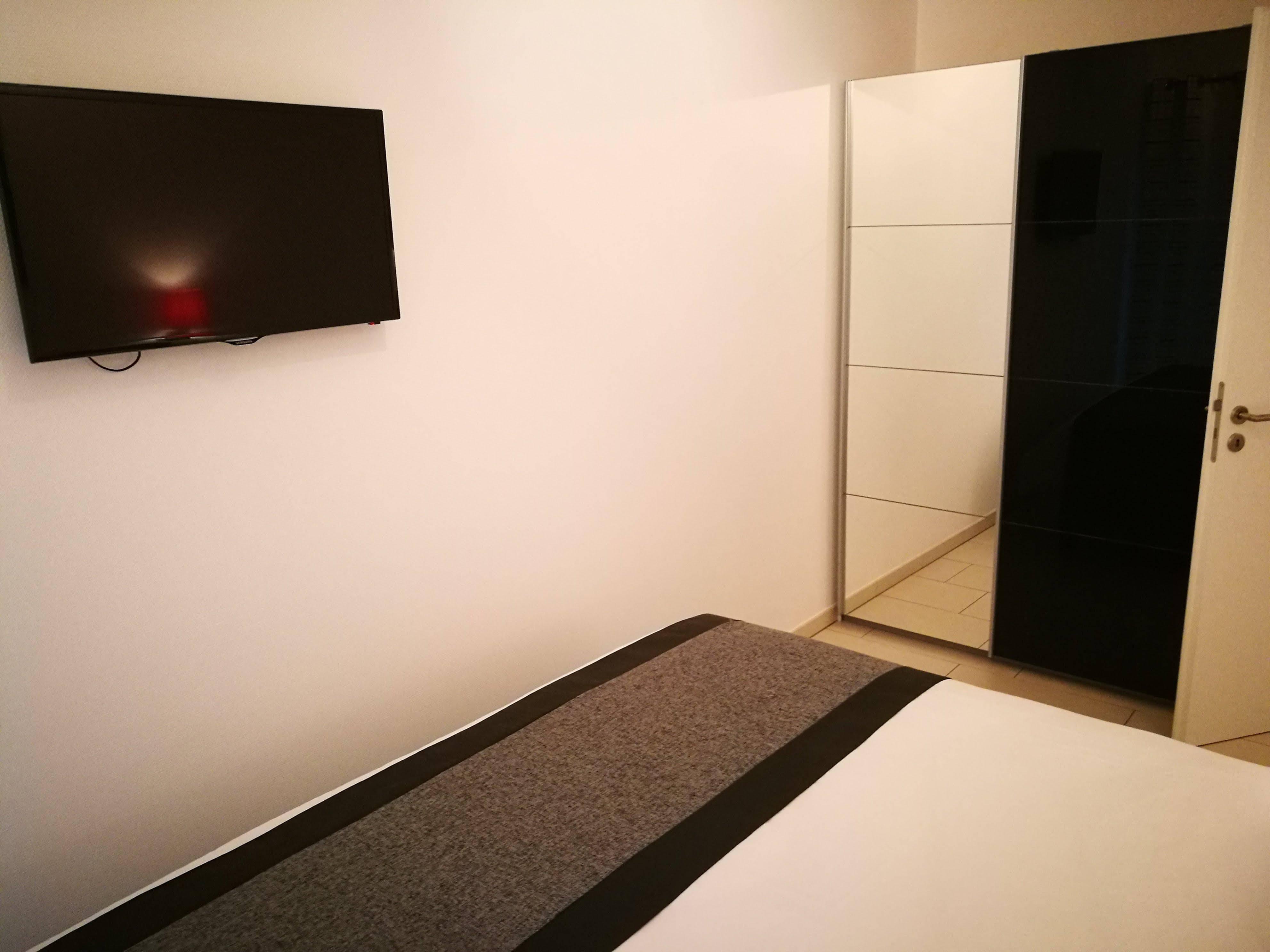 Shs Suite Home Sweet Strassen III 外观 照片